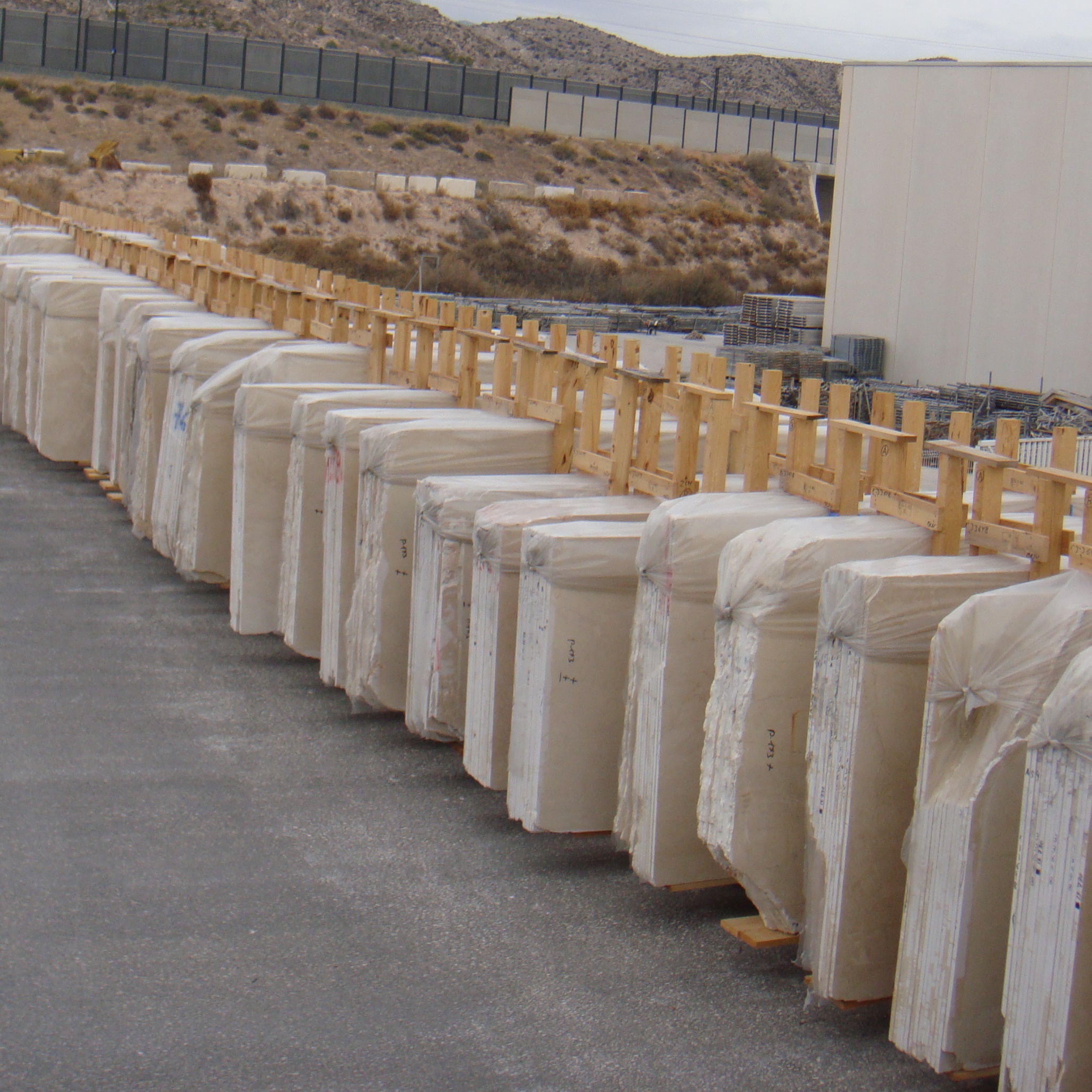 MARBLE CREMA MARFIL SLABS POLISHED